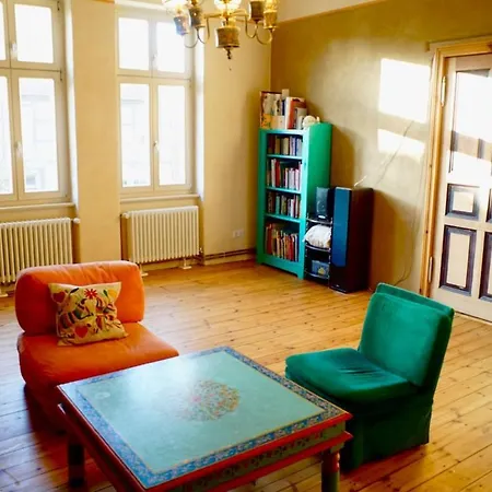Grennhouse Kreativ Hub Дом отдыха